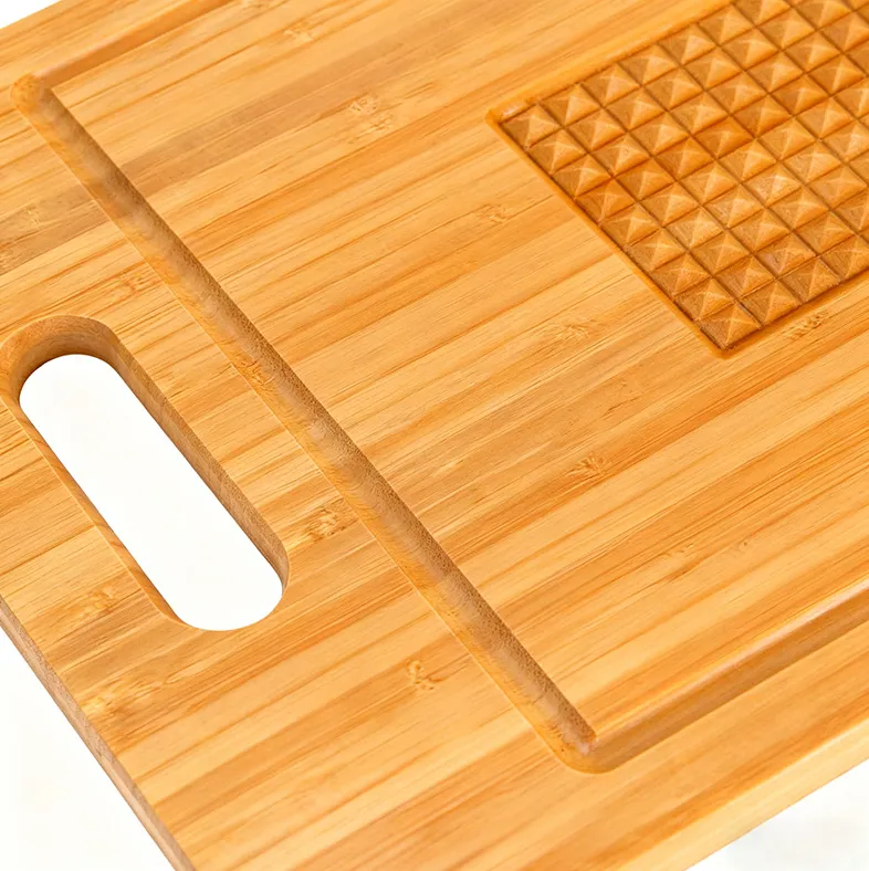 Bamboo Cutting Board with Garlic Grinding Area