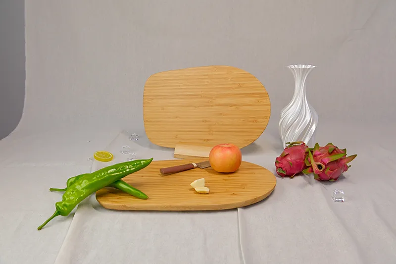 Set de tablas de cortar antideslizantes de bambú de forma irregular