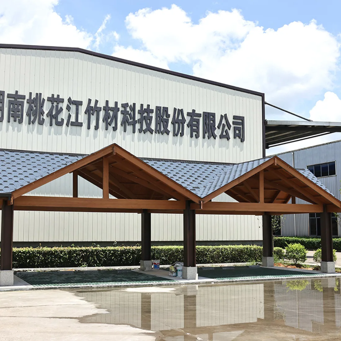 Modern-Bamboo-Structure-Carport